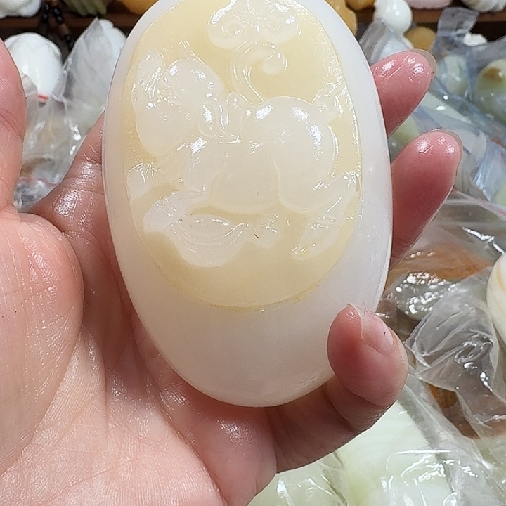 家***矿砖雕石头手把件不退不换