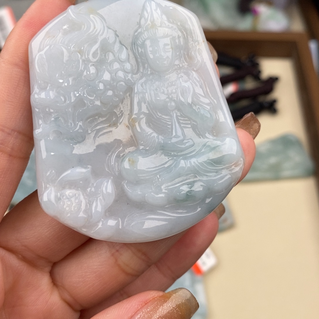 翡翠颈饰未镶嵌一