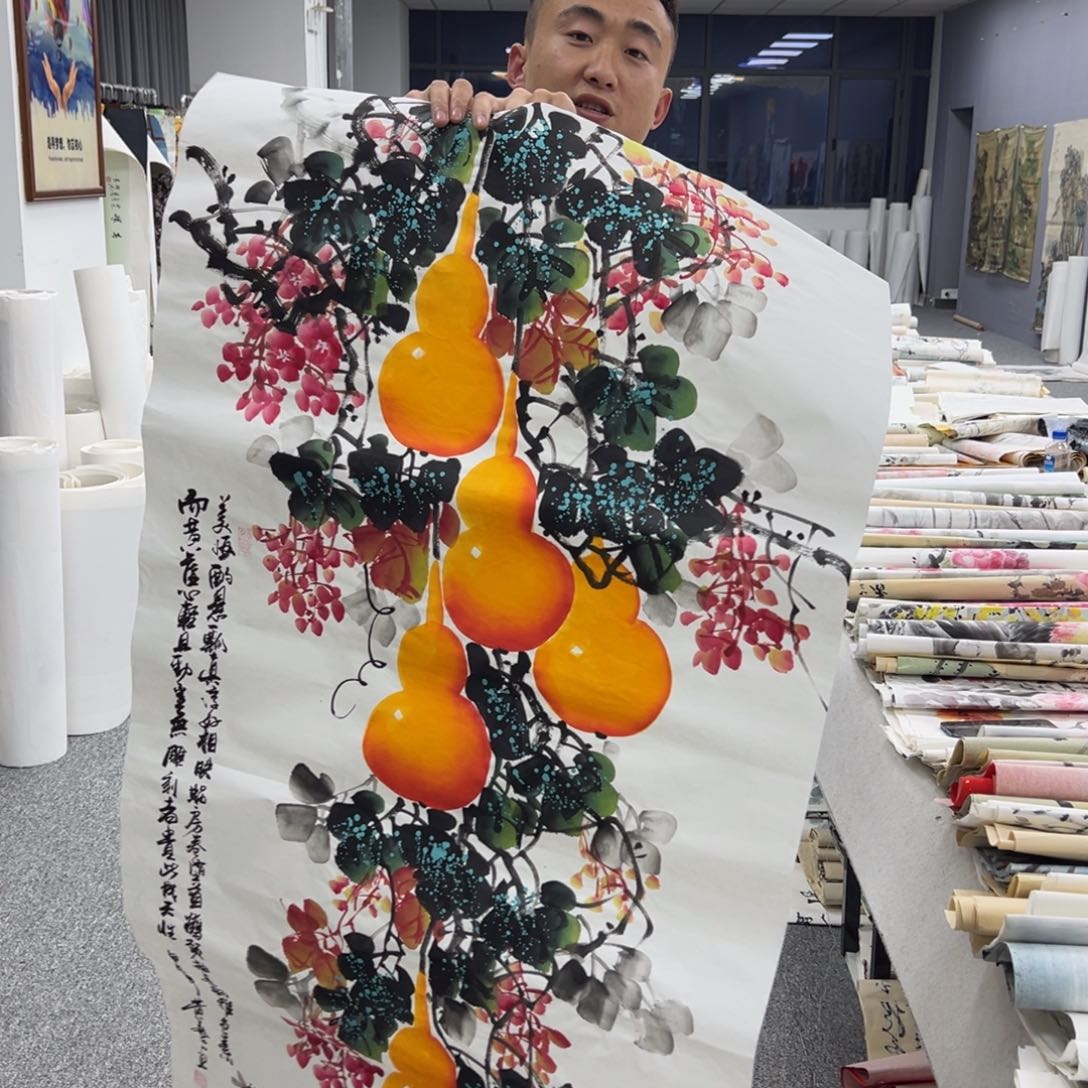 国画卖字画的小男孩