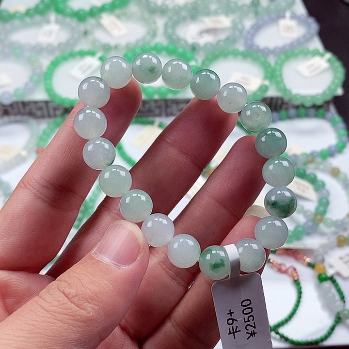 翡翠手链未镶嵌卡9.5
