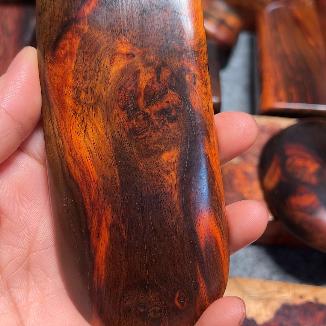 沿***交趾黄檀（大红酸枝）