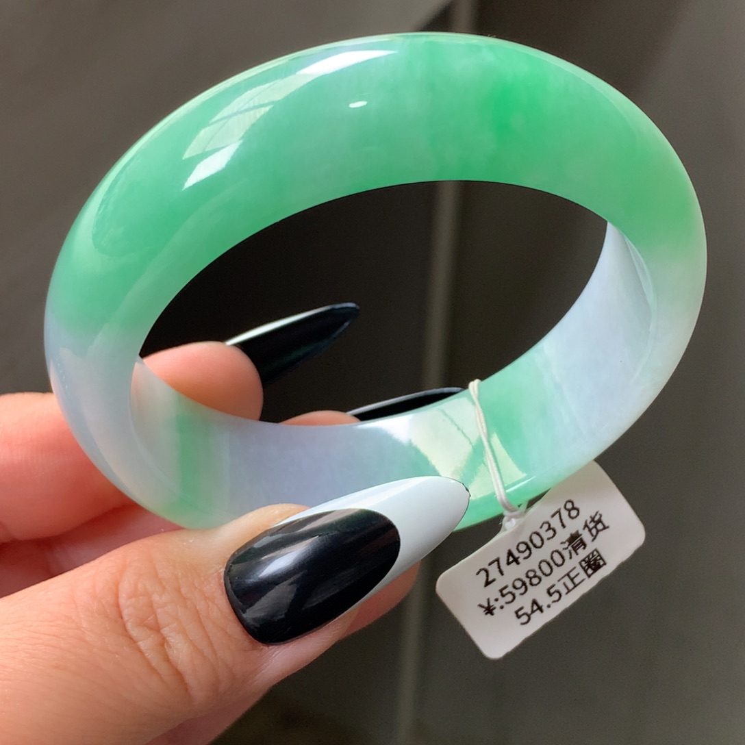 翡翠手镯未镶嵌宽版飘绿正圈