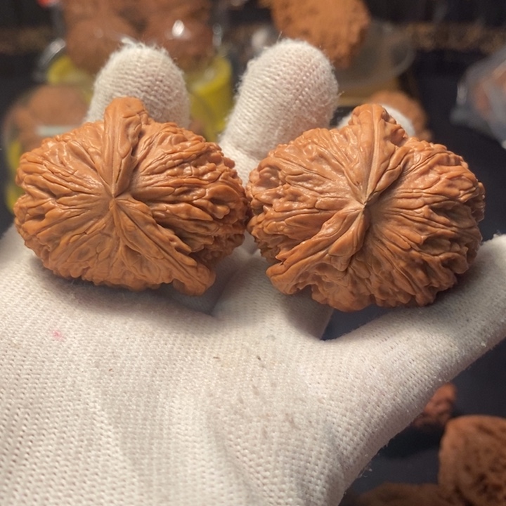 文玩核桃吊坠招财耳