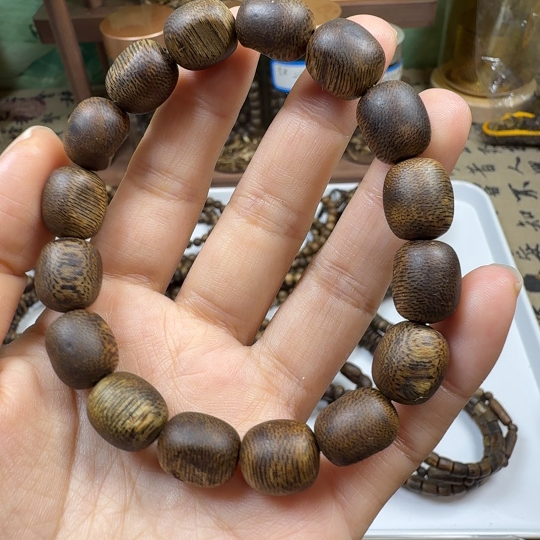 沉香碎屑沉香卡1.1留疤珠