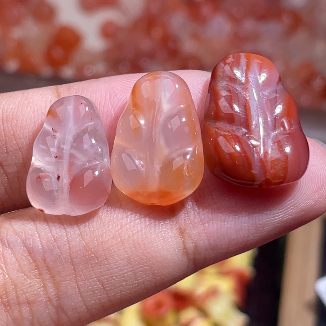 南红玛瑙未镶嵌挂件8776