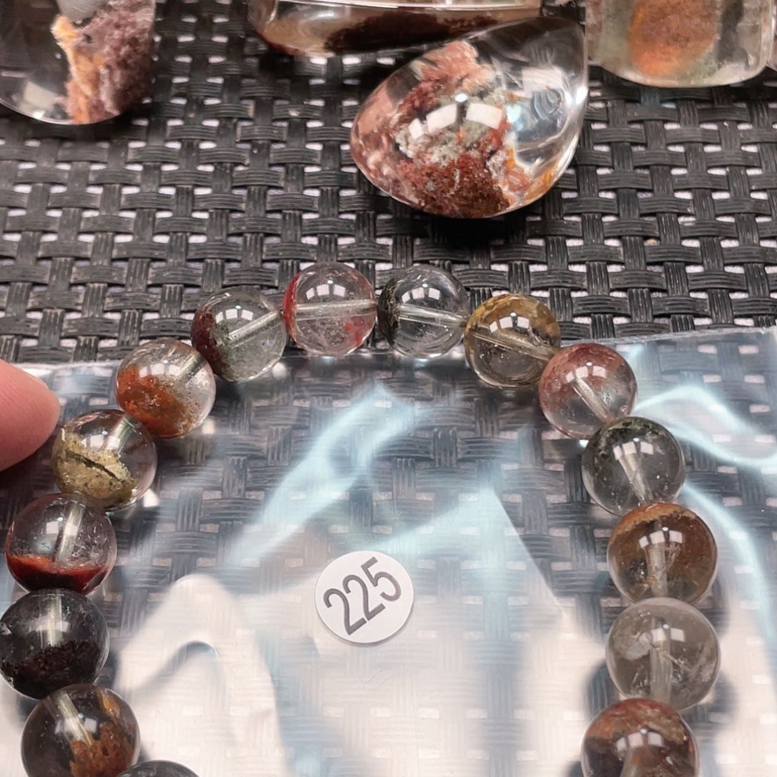 【闪购商品】颈饰未镶嵌水晶与**同