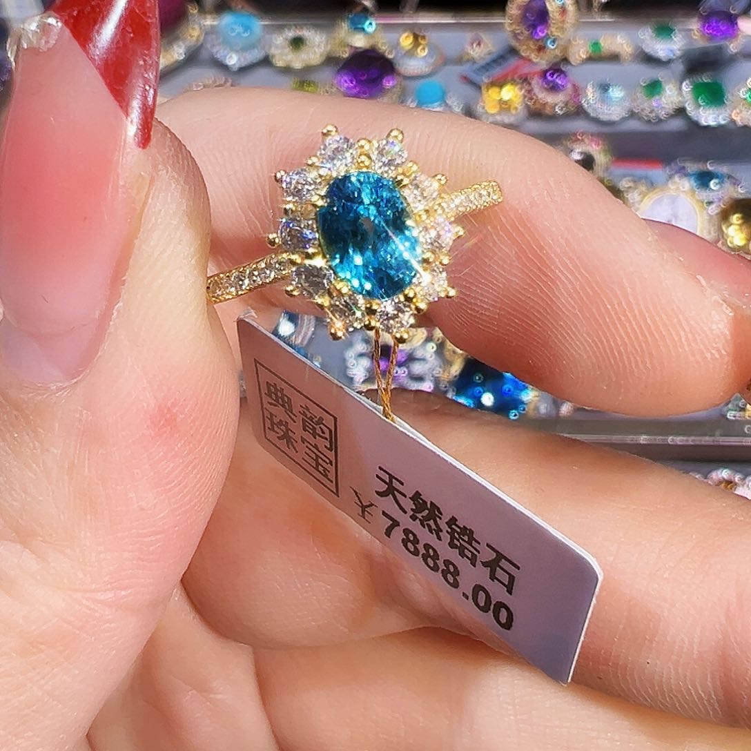 银S925镶嵌天然锆石戒指