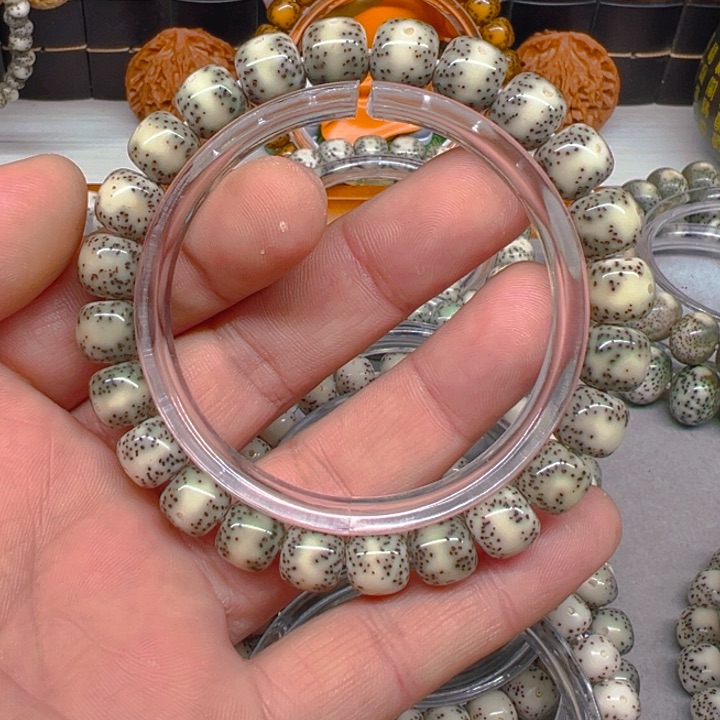 星月菩提手串暂**沦10一线天