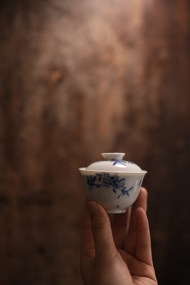 手绘青花盖碗泡茶器