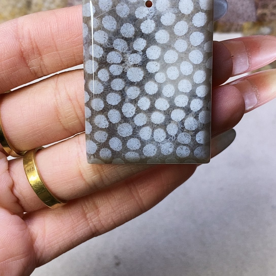 合金颈饰硅化玉夏****8