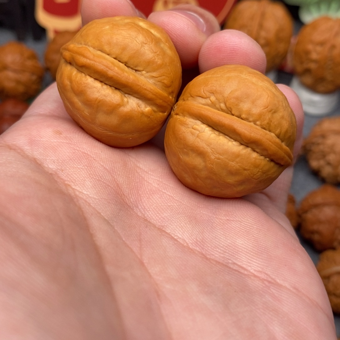 文玩核桃把件小海豚