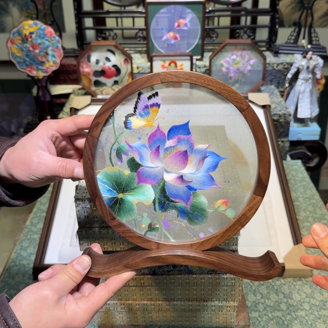 刺绣手工苏绣工艺异色精品