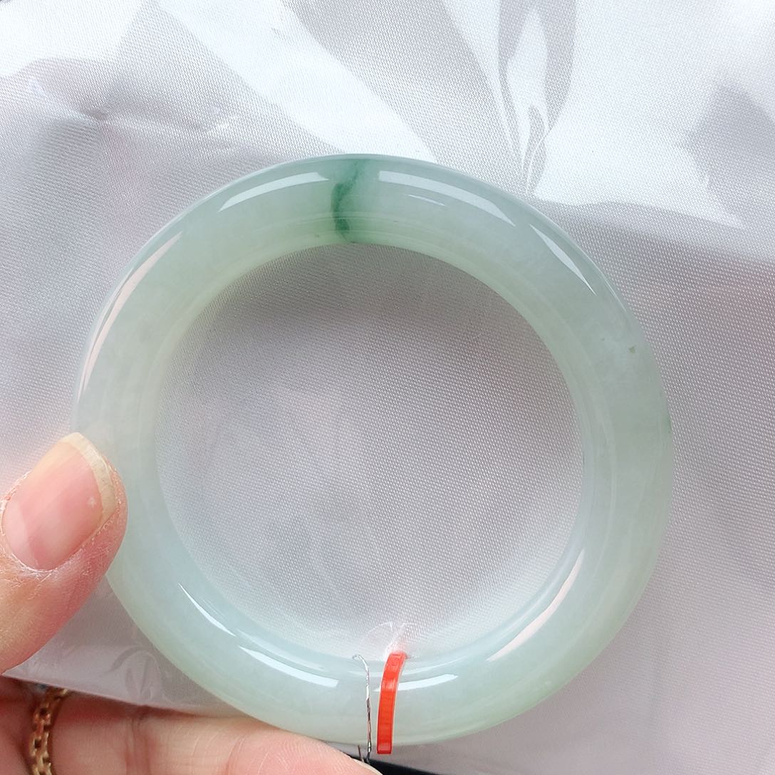 翡翠手镯未镶嵌53胖