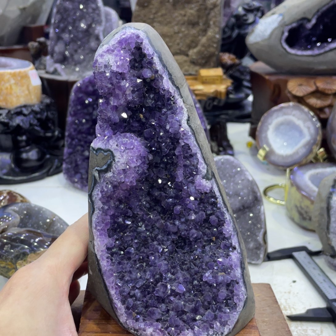 水晶未镶嵌珠宝半成品