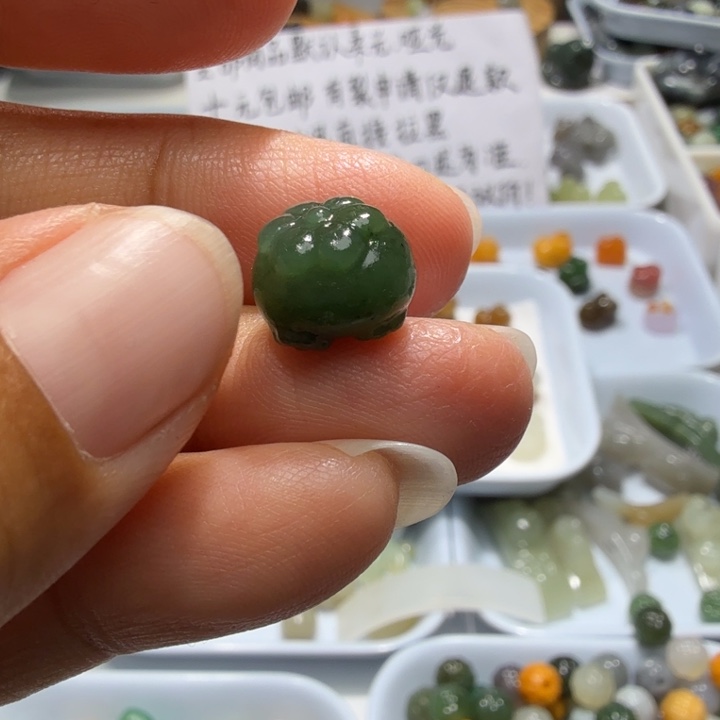 未镶嵌和田玉珠宝半成品