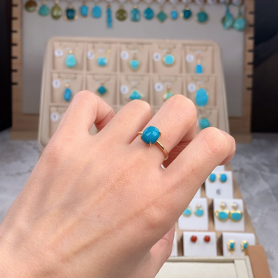 绿松石戒指18K金镶嵌