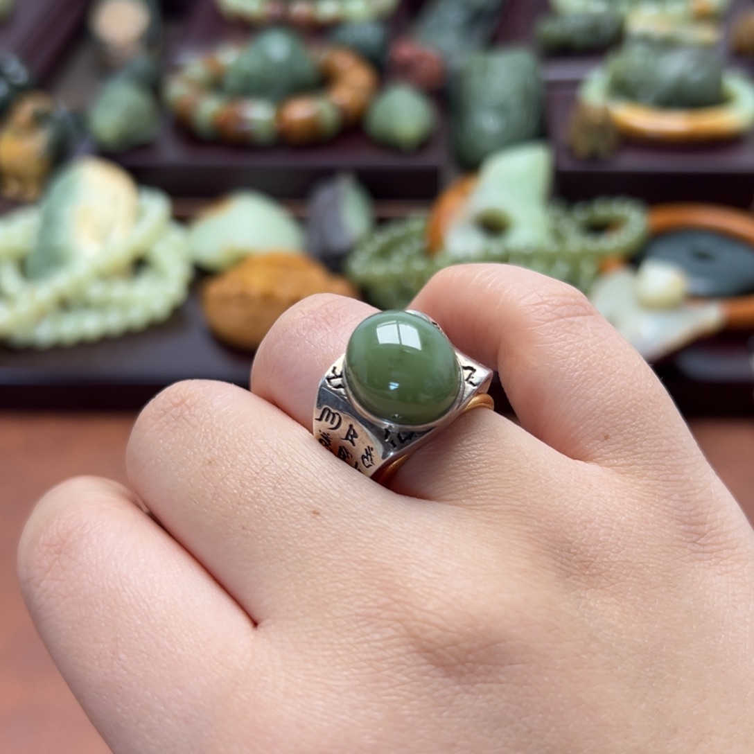 和田玉未镶嵌珠宝奇石