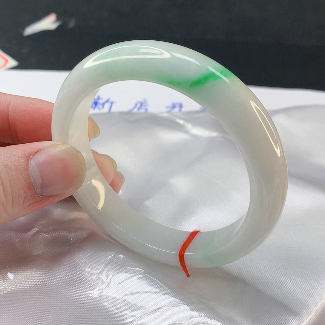 翡翠手镯未镶嵌089缅甸天然翡翠A货