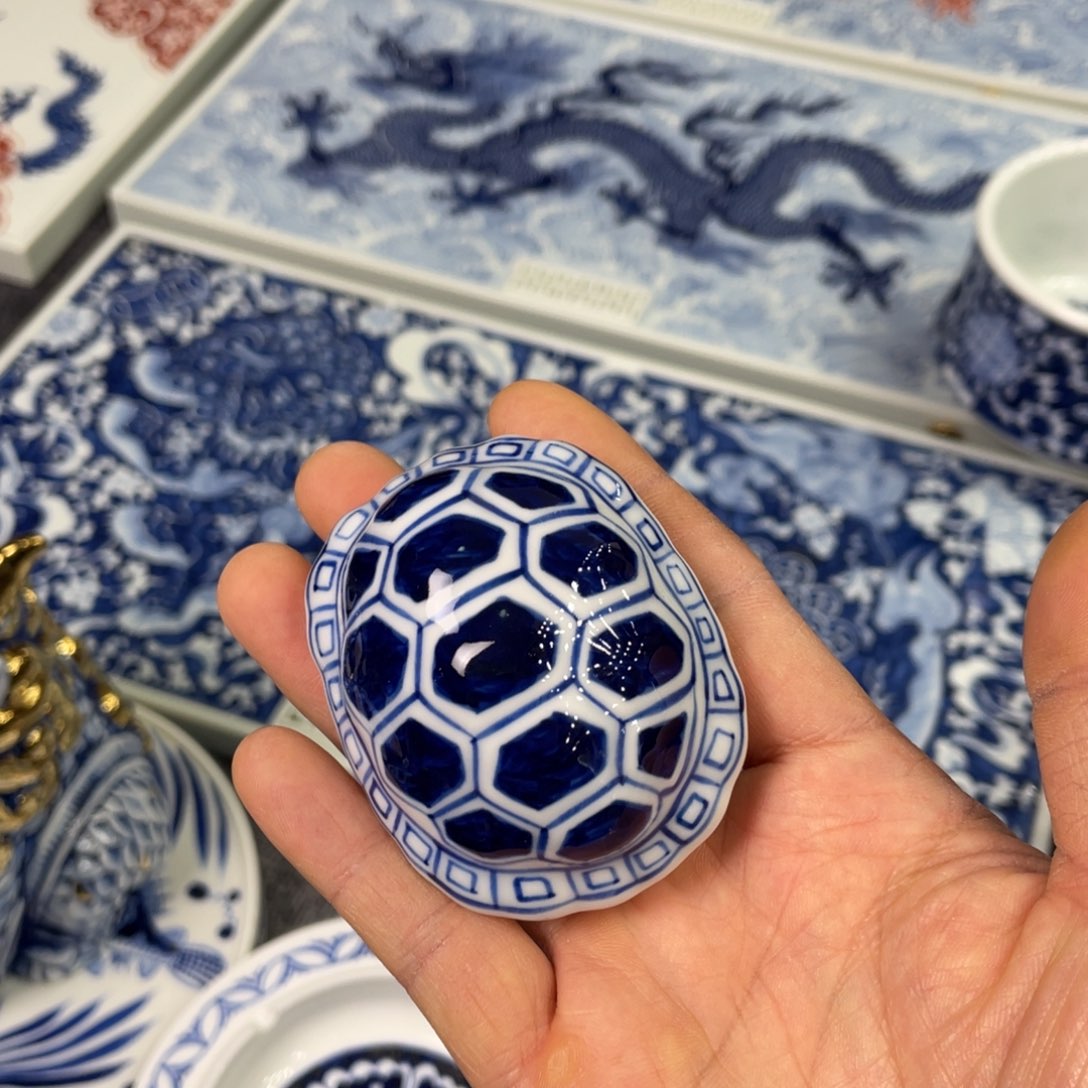 景德镇陶瓷手工手绘
