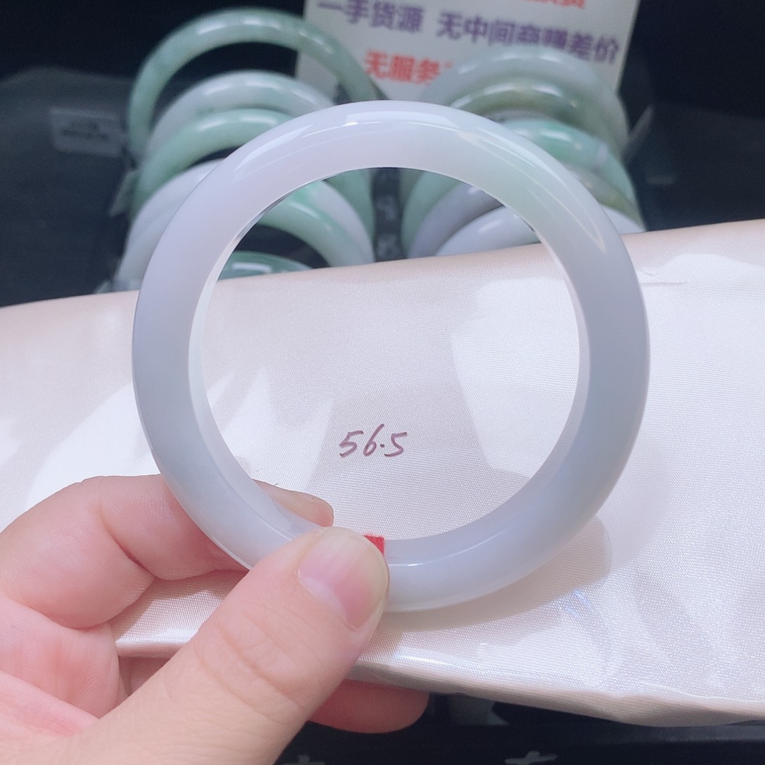 翡翠未镶嵌手镯80