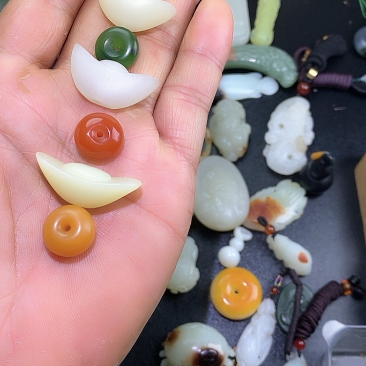 【闪购商品】和田玉（糖玉）未镶嵌挂件