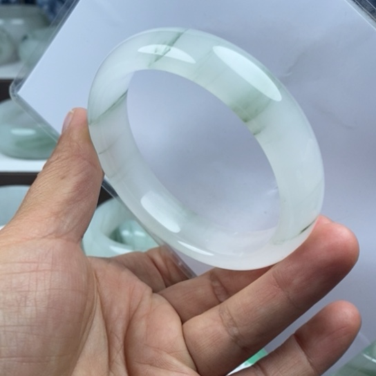 石英质玉（金丝玉）未镶嵌手镯