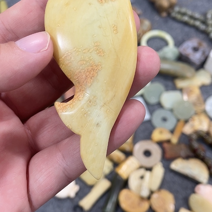 老***佛和田玉（糖玉）未镶嵌挂件