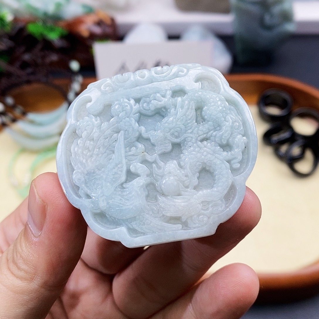 颈饰未镶嵌翡翠吊坠