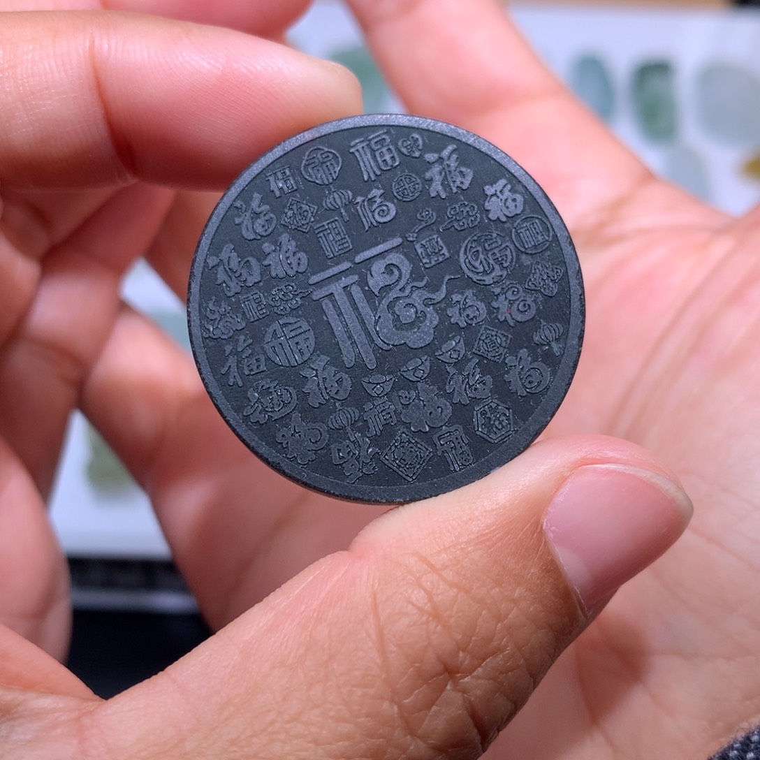 定制翡翠未镶嵌车挂