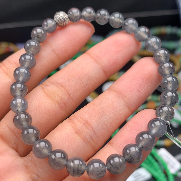 翡翠手镯未镶嵌卡