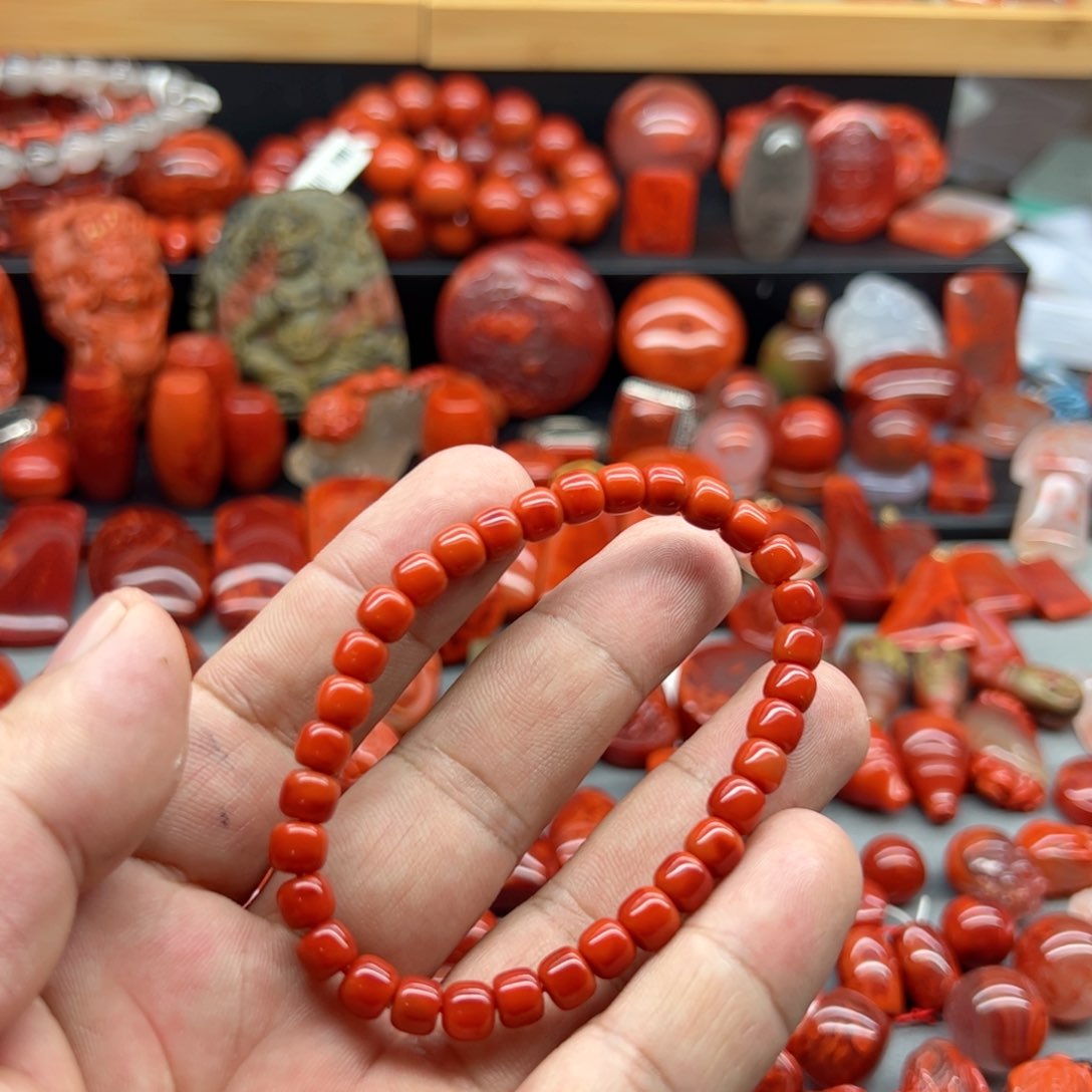 南红玛瑙手串未镶嵌