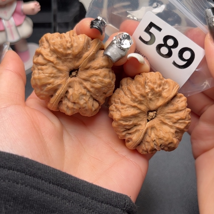 文玩核桃把件小****蛤蟆