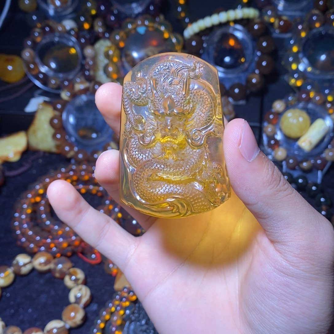 琥珀未镶嵌珠宝奇石