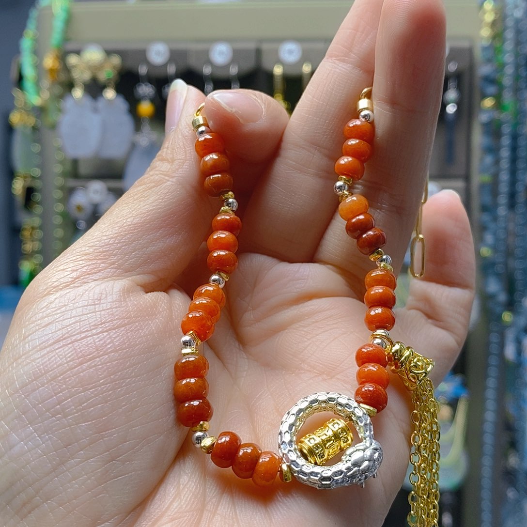 颈饰未镶嵌翡翠翡翠