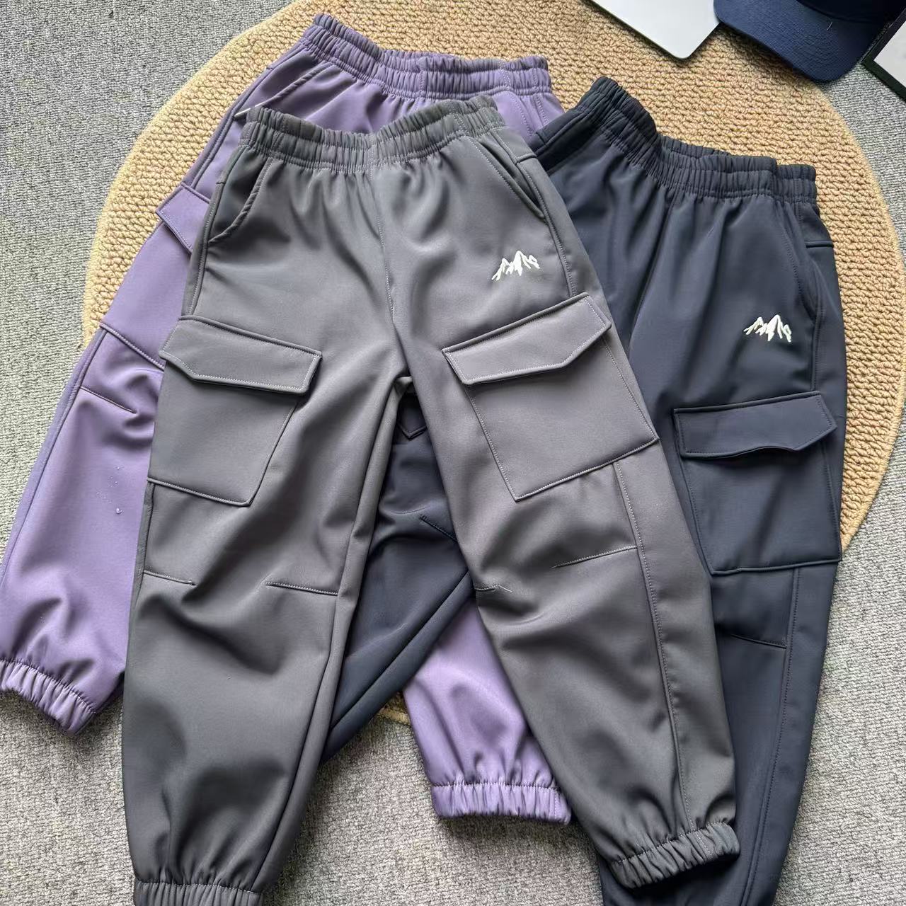 秋冬男女童加绒保暖防风工装裤松紧带休闲运动裤中大童冲锋长裤