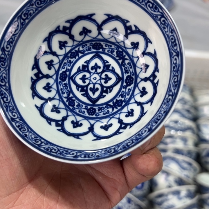 瓷片白青花宝相普洱杯全品