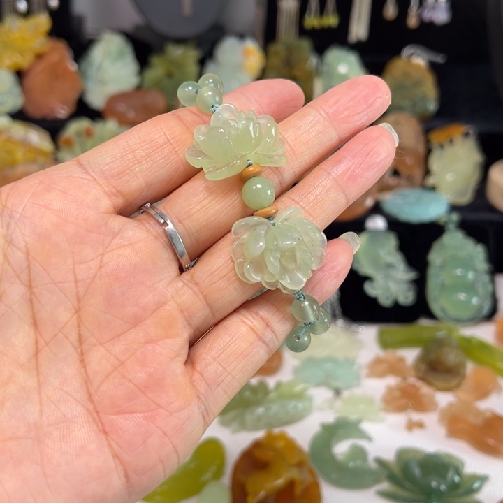 蛇纹石玉未镶嵌吊坠(赠链)