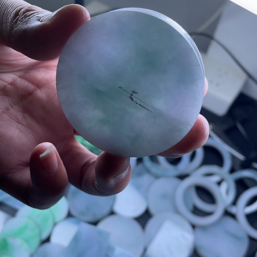 未镶嵌定制翡翠  