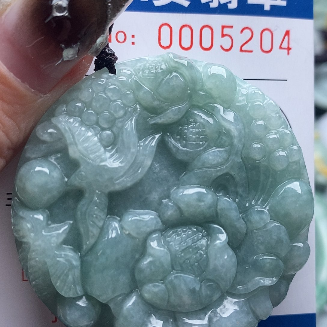 翡翠未镶嵌吊坠(不含链)