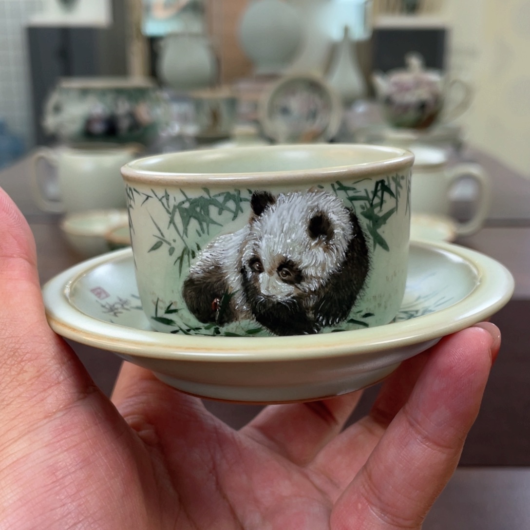 周泽堂彩绘。熊猫