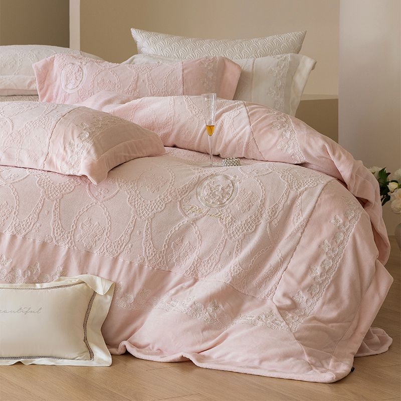 喜兹 翩然入梦 牛奶绒精致刺绣四件套 轻奢高级吊边床单工艺床品