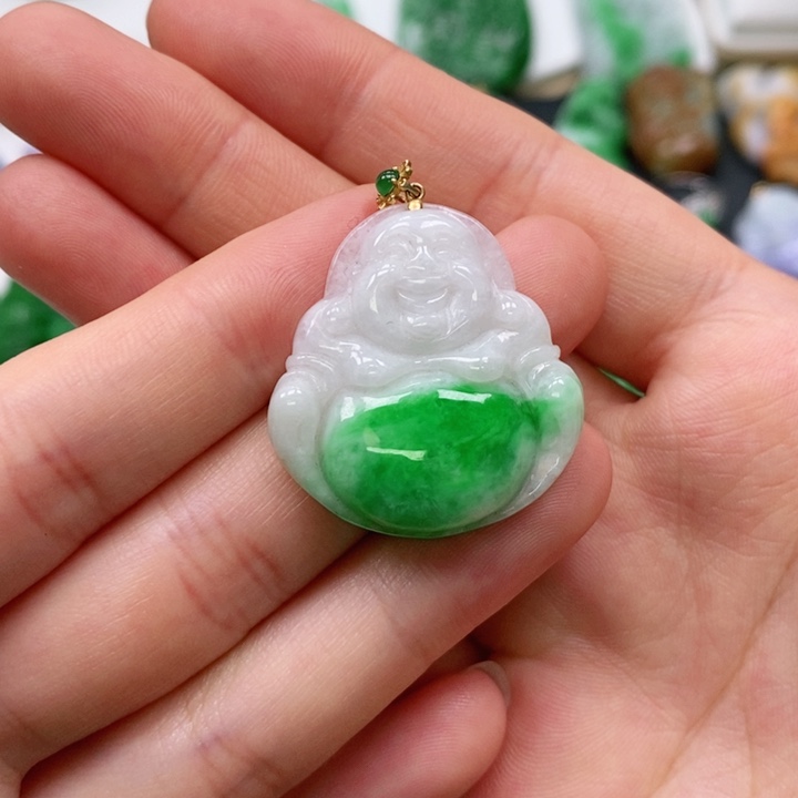 翡翠颈饰未镶嵌吊坠