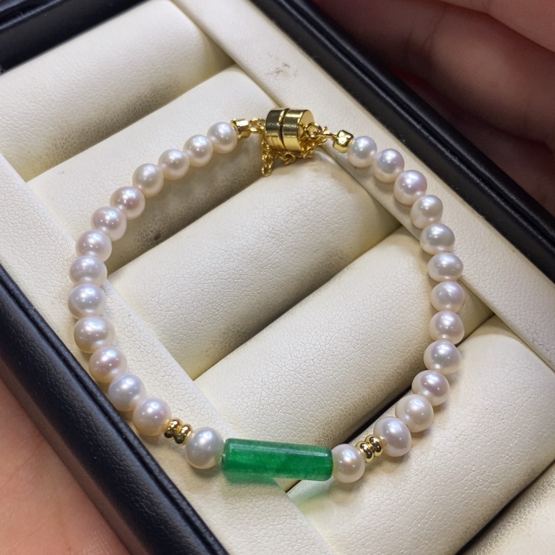 淡水珍珠手链合金