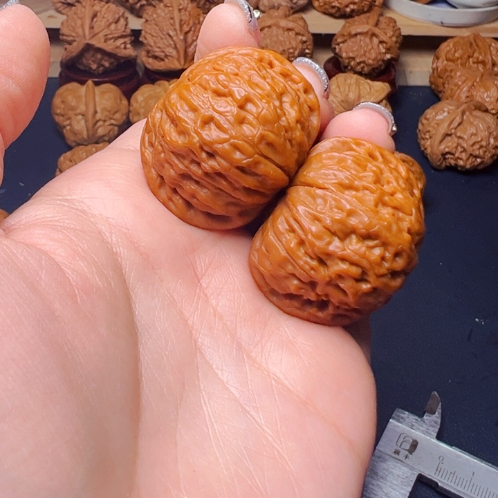 文玩核桃吊坠無*＿铁锤38