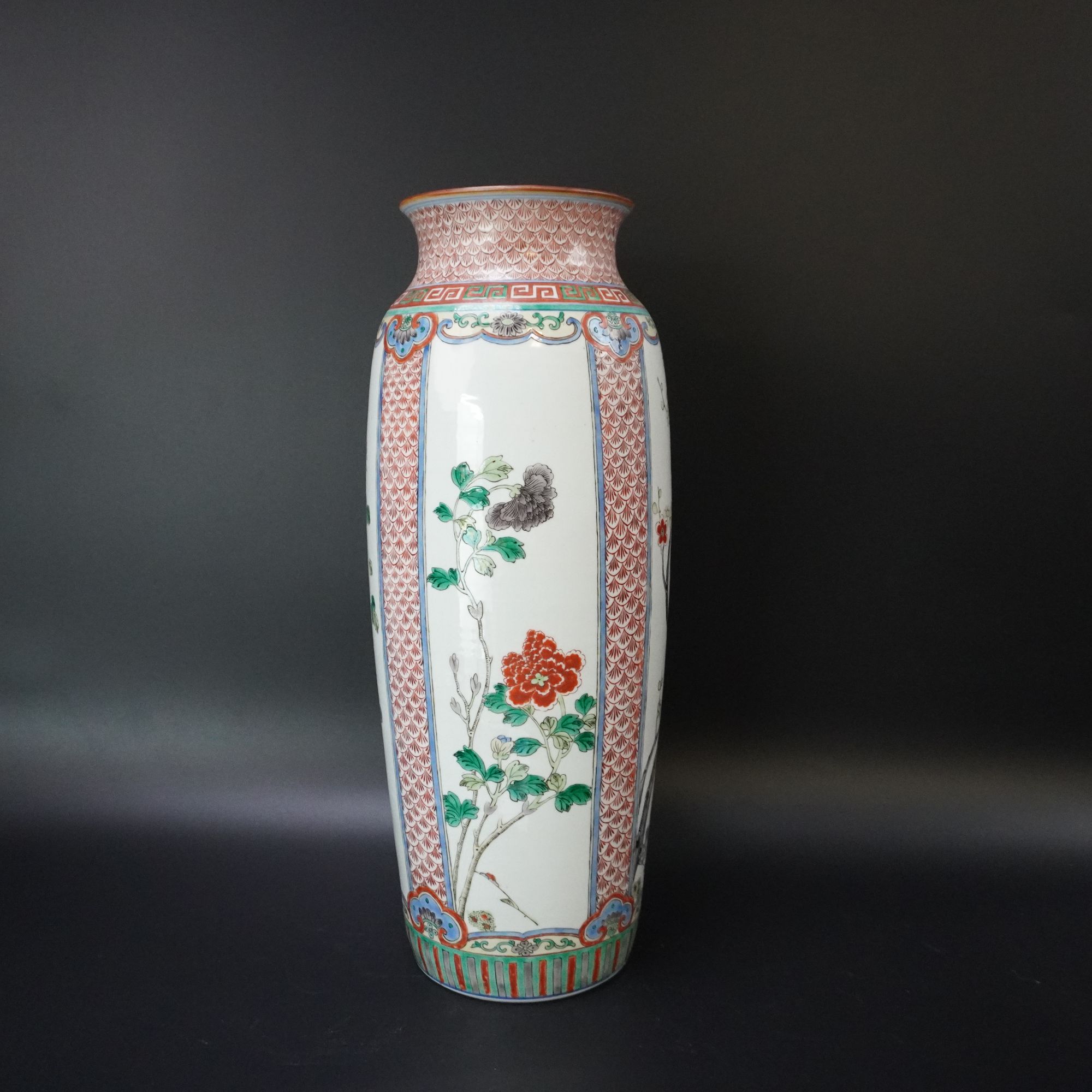 Lot25101029清光绪五彩傲骨四君子象腿瓶 高：约45.2cm