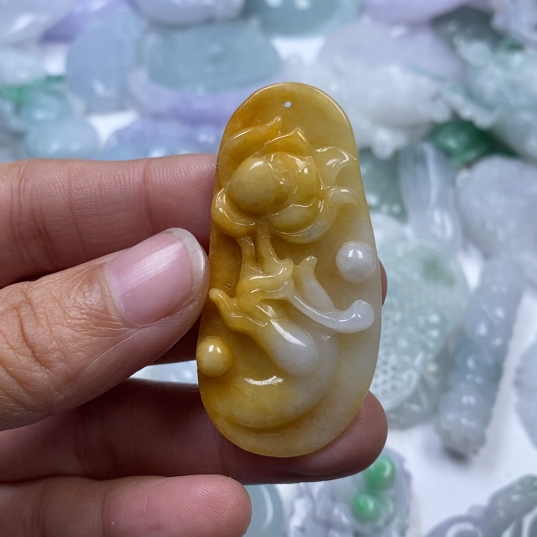 颈饰未镶嵌翡翠平**逢翡翠