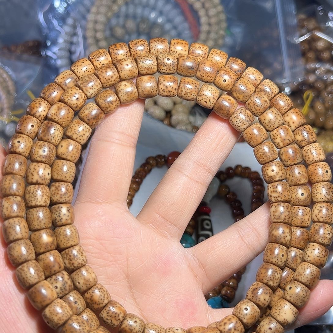 星月菩提手串笃**面星月菩提原生态