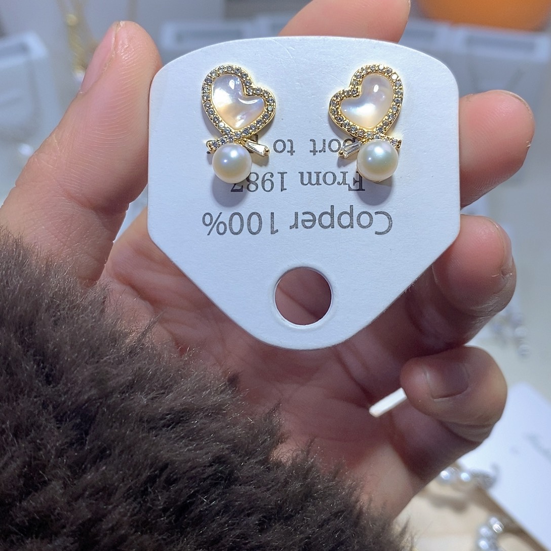 未镶嵌耳饰淡水珍珠