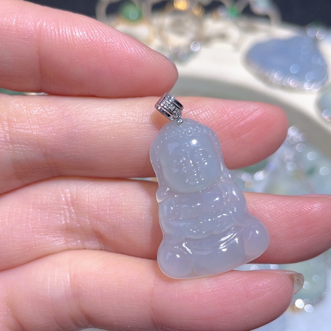 翡翠颈饰18K金镶嵌翡翠