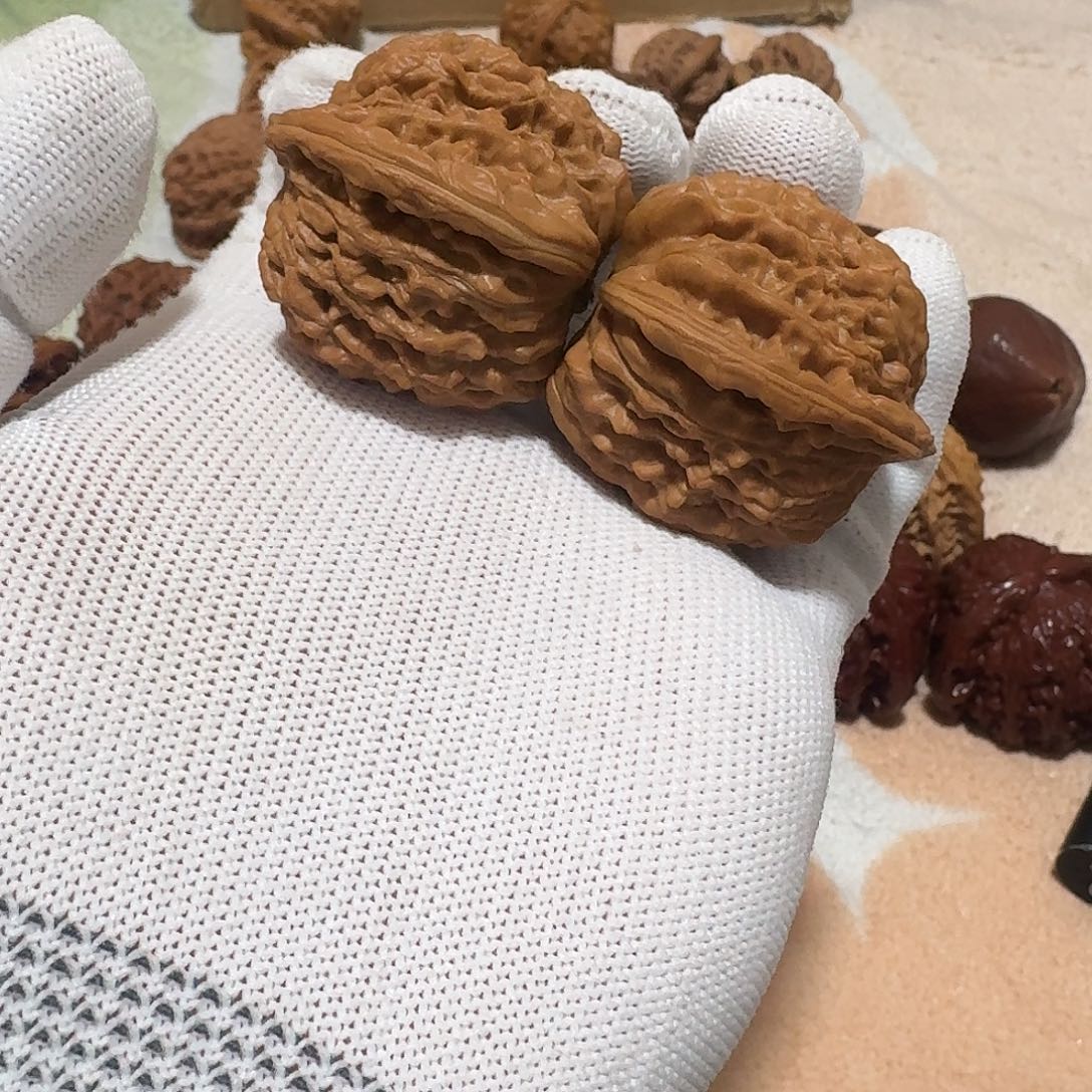 文玩核桃吊坠四座楼